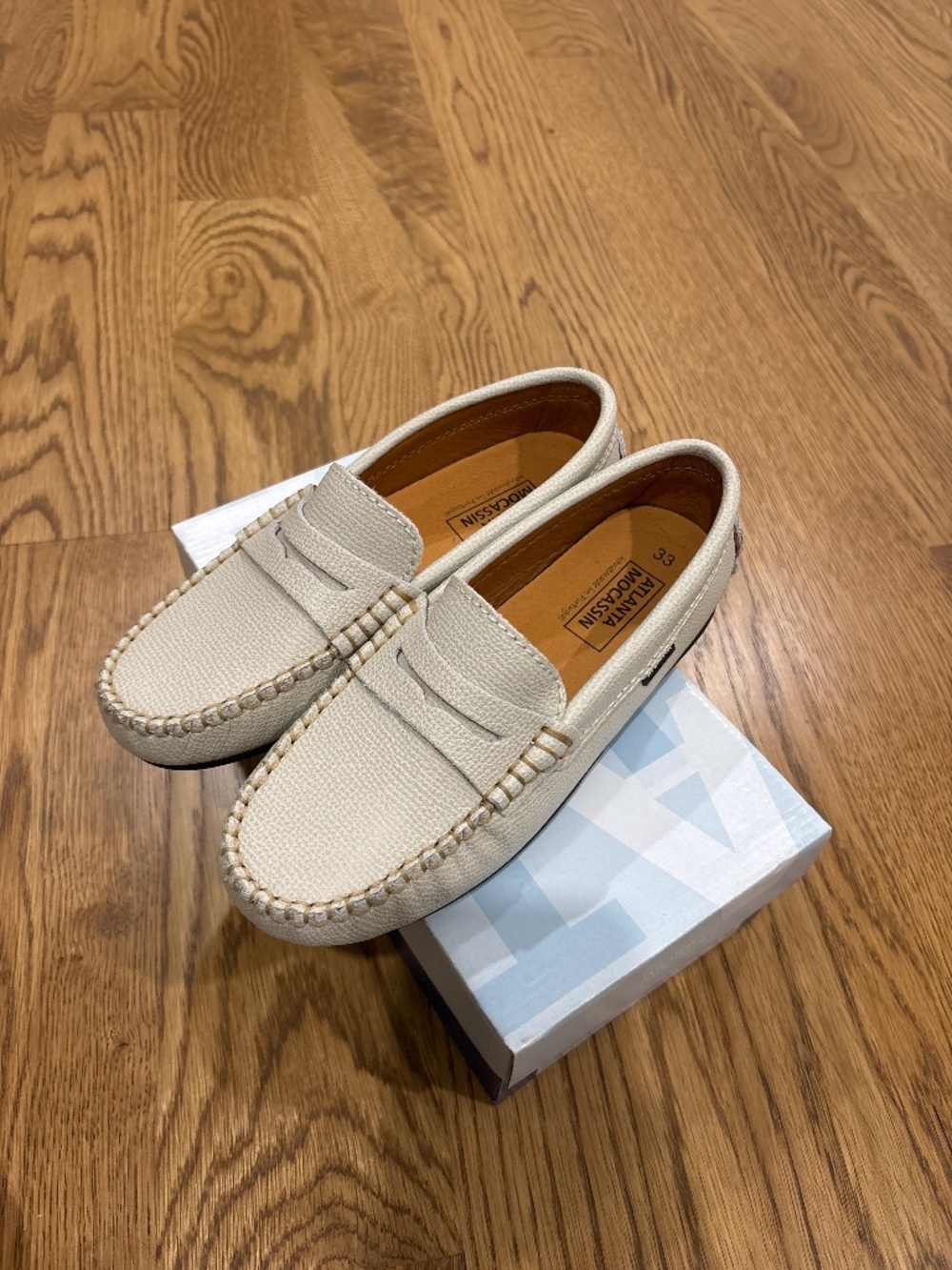 Atlanta moccasin sand loafer size 33